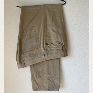 Tommy Bahama Khaki Pants - Size 32 x 32